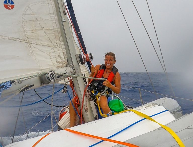 Jenny sfida la CMT puntando al giro del mondo in barca in solitaria